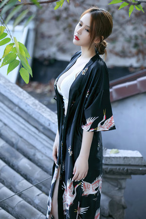 12学生的粉嫩小泬XX网站